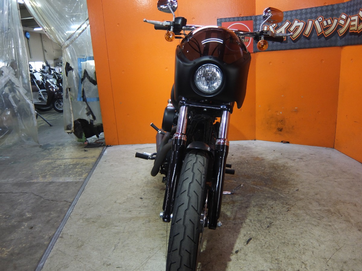 排気量は大きいですがスマートなフロントビュー！カッコいいです！